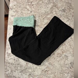 Victoria’s Secret Yoga Pants Foldover Flare Leggings Black Large